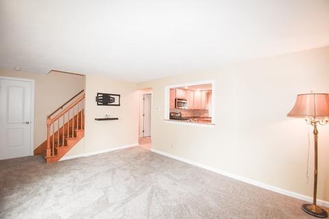67 Athol St, Springfield, MA 01107 photo 20
