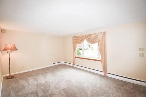 67 Athol St, Springfield, MA 01107 photo 17