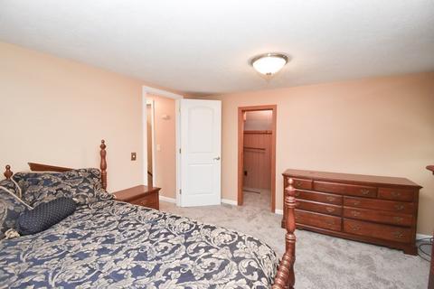 67 Athol St, Springfield, MA 01107 photo 23
