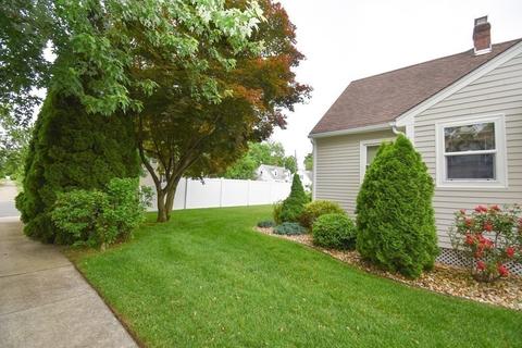 67 Athol St, Springfield, MA 01107 photo 38