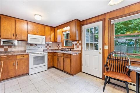 328 Arrowhead Dr, Barnstable, MA 02601 photo 12