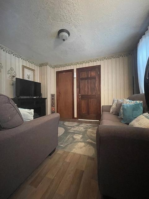 59 Ashley St, Springfield, MA 01105 photo 9