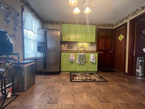 59 Ashley St, Springfield, MA 01105 photo 6