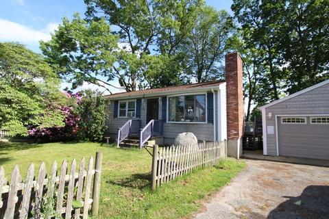 531 Bullock St, Fall River, MA 02720 photo 3