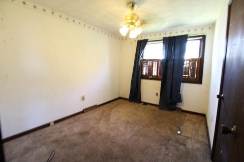 531 Bullock St, Fall River, MA 02720 photo 12