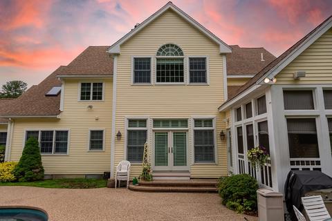 6 Danielle Dr, Danvers, MA 01923 photo 8