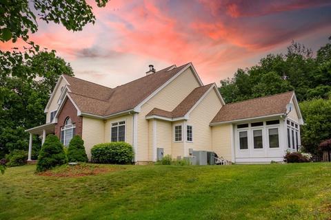 6 Danielle Dr, Danvers, MA 01923 photo 4