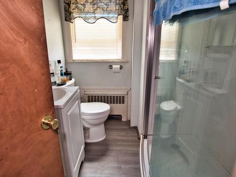 401 Buffinton St, Fall River, MA 02721 photo 8