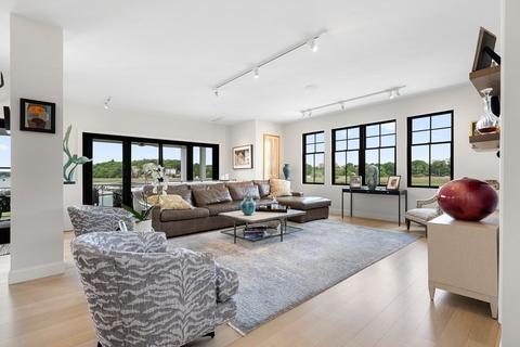 43 Riverside Ave, Gloucester, MA 01930 photo 6
