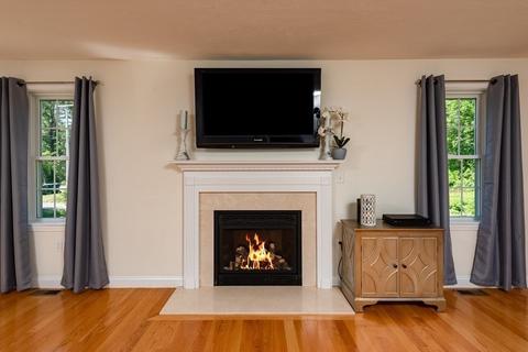 367 E Washington St, Hanson, MA 02341 photo 4