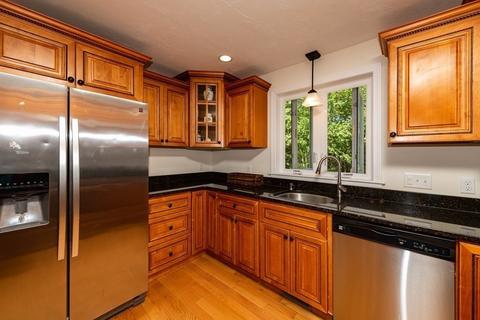 367 E Washington St, Hanson, MA 02341 photo 10