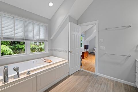 2 Bradlees End, Marblehead, MA 01945 photo 29