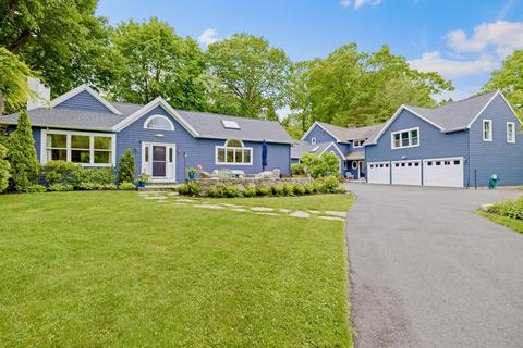 2 Bradlees End, Marblehead, MA 01945 photo 2
