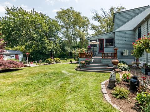 64 Grapevine Rd, Gloucester, MA 01930 photo 11