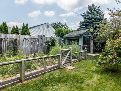 64 Grapevine Rd, Gloucester, MA 01930 photo 8