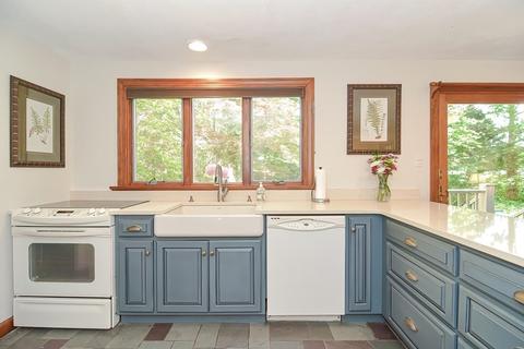 50 Causeway St, Millis, MA 02054 photo 16
