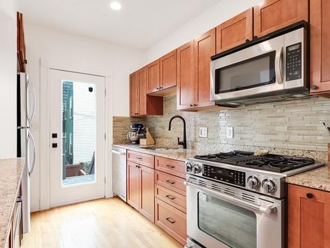 492 E 3rd #1, Boston, MA 02127 photo 9