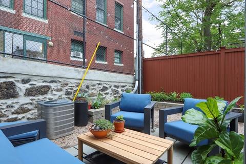 492 E 3rd #1, Boston, MA 02127 photo 24