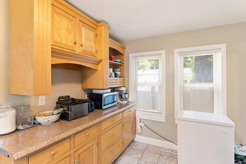 32 Buzzards Bay Ave, Bourne, MA 02532 photo 7