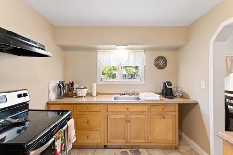 32 Buzzards Bay Ave, Bourne, MA 02532 photo 8