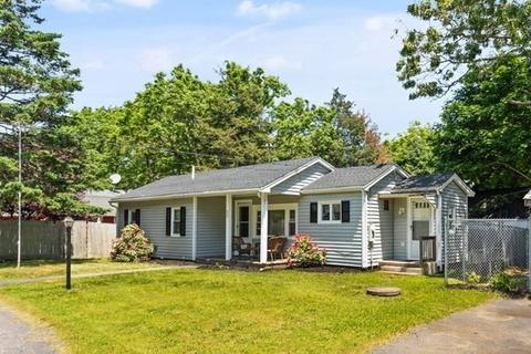 32 Buzzards Bay Ave, Bourne, MA 02532 photo 1
