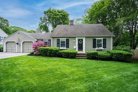 431 West St, Reading, MA 01867 photo 1