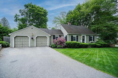431 West St, Reading, MA 01867 photo 2