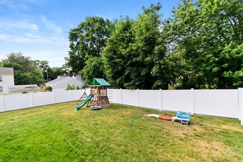 40 Como Dr, Attleboro, MA 02703 photo 30