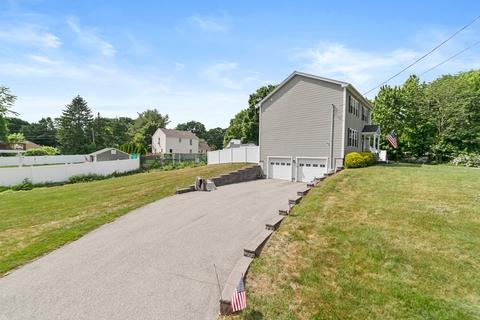 40 Como Dr, Attleboro, MA 02703 photo 4