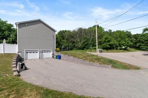40 Como Dr, Attleboro, MA 02703 photo 5
