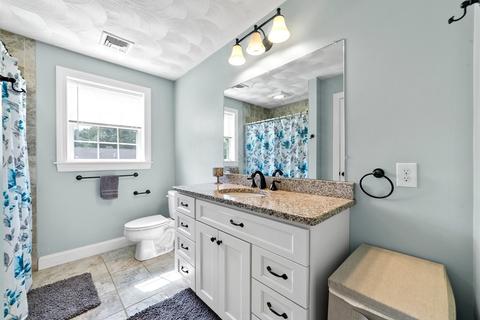 40 Como Dr, Attleboro, MA 02703 photo 16
