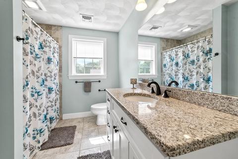 40 Como Dr, Attleboro, MA 02703 photo 17