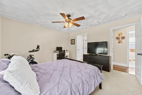 40 Como Dr, Attleboro, MA 02703 photo 14