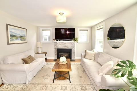 72 Beech St, Dedham, MA 02026 photo 6