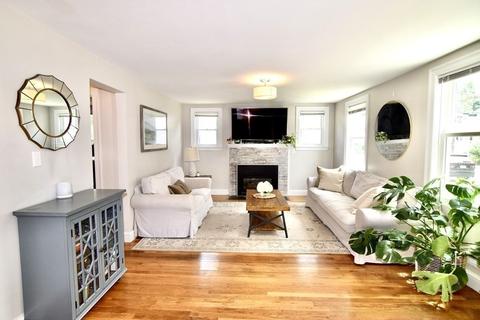 72 Beech St, Dedham, MA 02026 photo 2