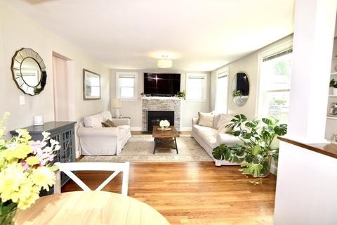 72 Beech St, Dedham, MA 02026 photo 5