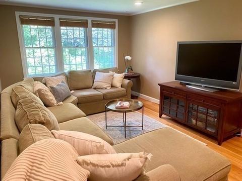 32 Canterbury Ln, Needham, MA 02492 photo 14