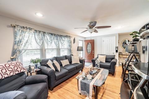 146 N Brook Rd, Springfield, MA 01119 photo 8