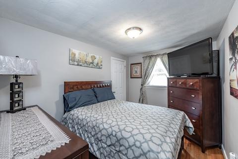 146 N Brook Rd, Springfield, MA 01119 photo 18