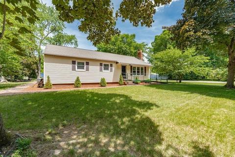 146 N Brook Rd, Springfield, MA 01119 photo 1