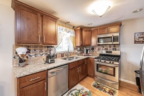 146 N Brook Rd, Springfield, MA 01119 photo 13