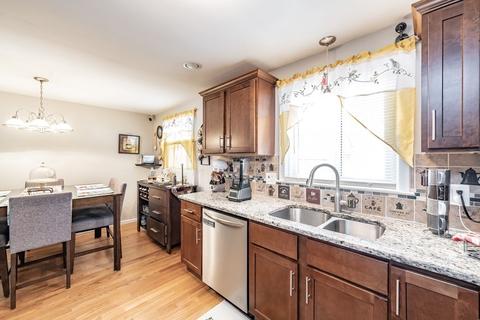 146 N Brook Rd, Springfield, MA 01119 photo 12