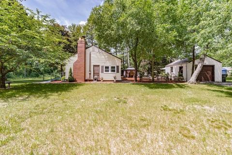 146 N Brook Rd, Springfield, MA 01119 photo 3