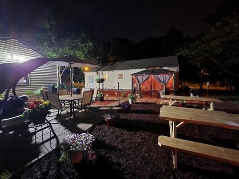 146 N Brook Rd, Springfield, MA 01119 photo 33
