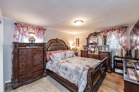 146 N Brook Rd, Springfield, MA 01119 photo 17