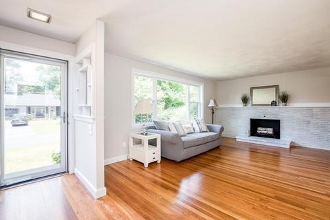 30 Thompson St, Dedham, MA 02026 photo 5