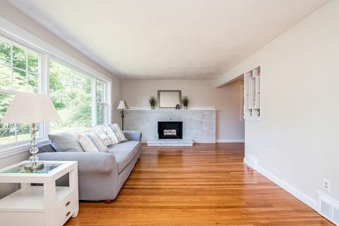 30 Thompson St, Dedham, MA 02026 photo 6