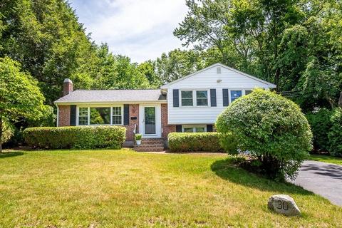 30 Thompson St, Dedham, MA 02026 photo 2