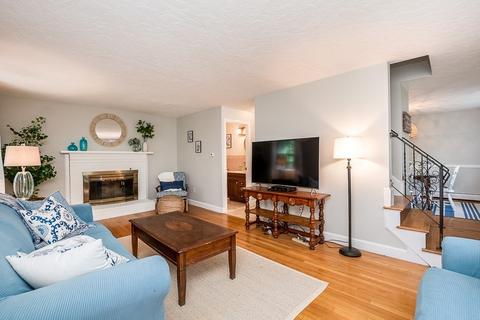 147 Grant Ave, Dedham, MA 02026 photo 5