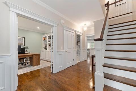 24 Mayo Rd, Wellesley, MA 02482 photo 2